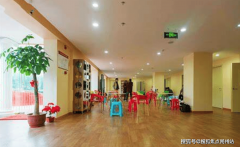 针对失能白叟实施“五理法”（每2小时翻身、利